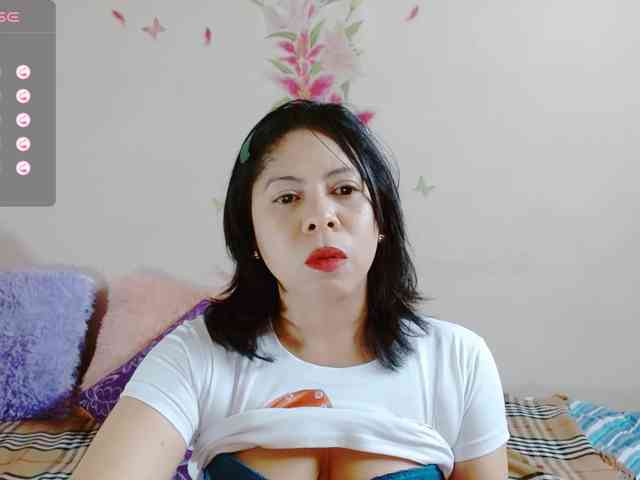 Rosita1900 webcam