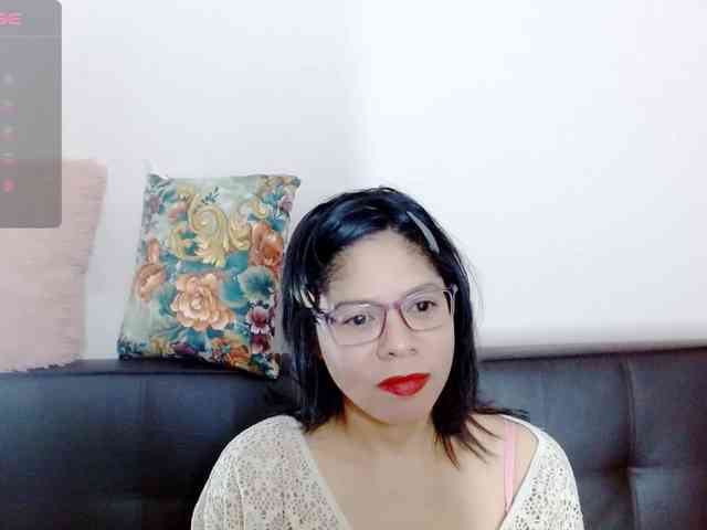 Rosita1900 webcam