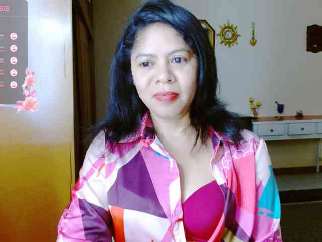 Rosita1900 webcam