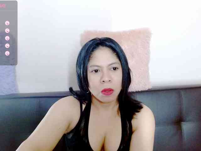 Rosita1900 webcam