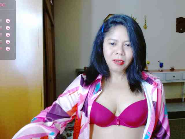 Rosita1900 webcam