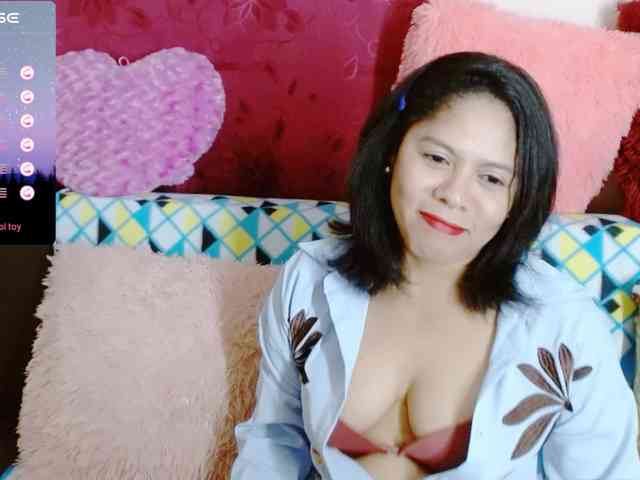 Rosita1900 webcam