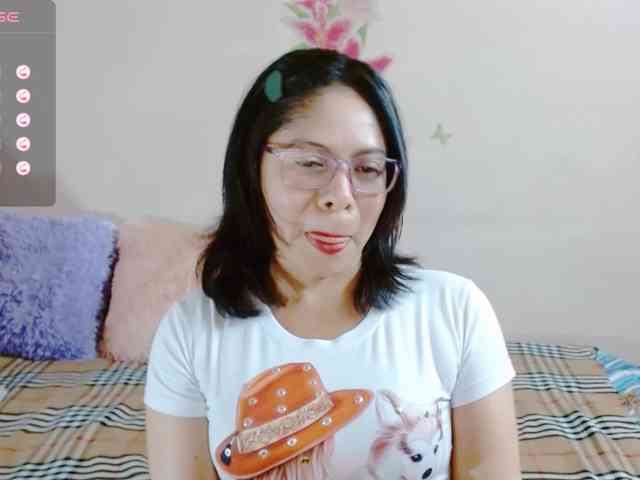 Rosita1900 webcam