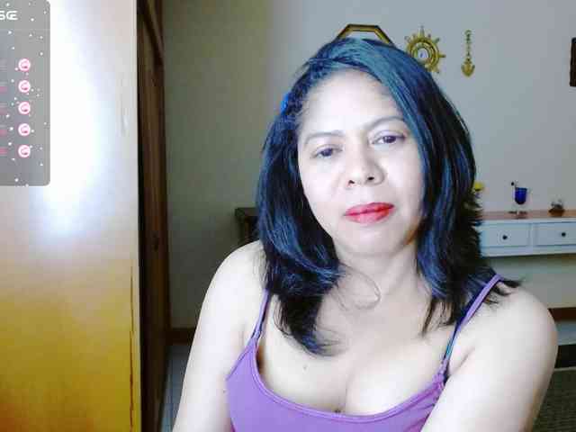 Rosita1900 webcam