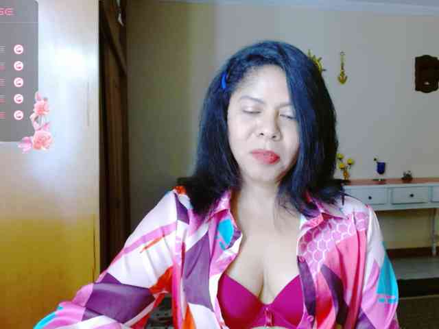 Rosita1900 webcam