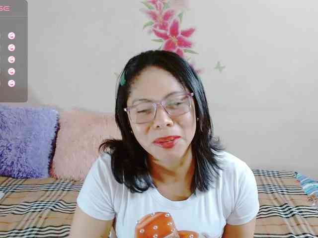Rosita1900 webcam