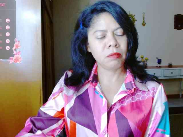 Rosita1900 webcam