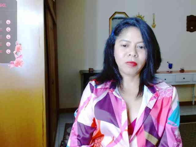 Rosita1900 webcam