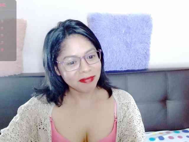 Rosita1900 webcam