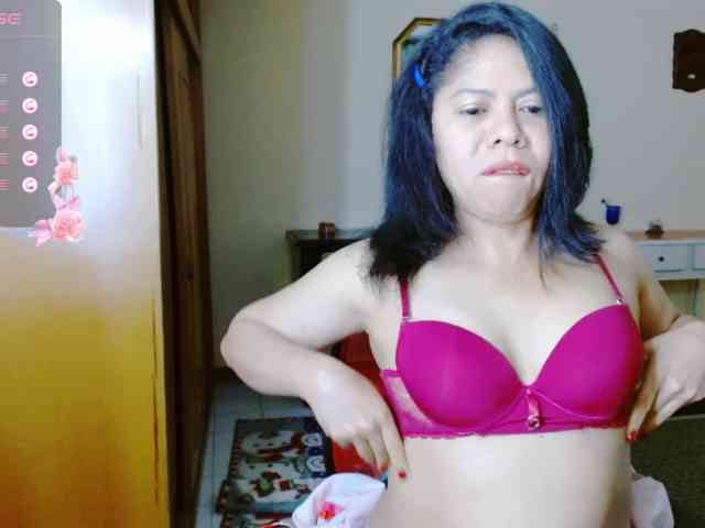 Rosita1900 webcam