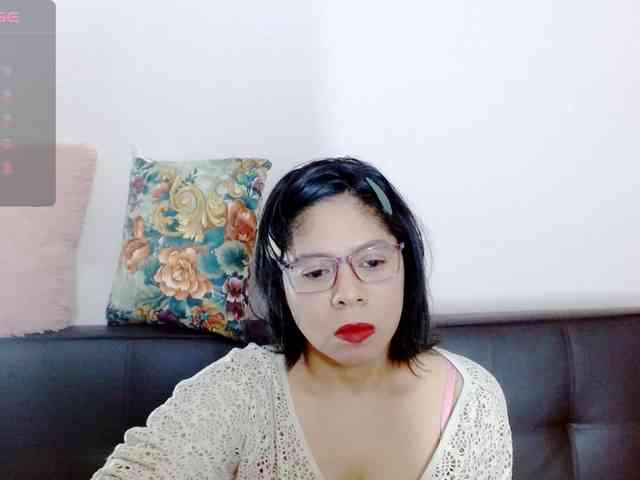Rosita1900 webcam
