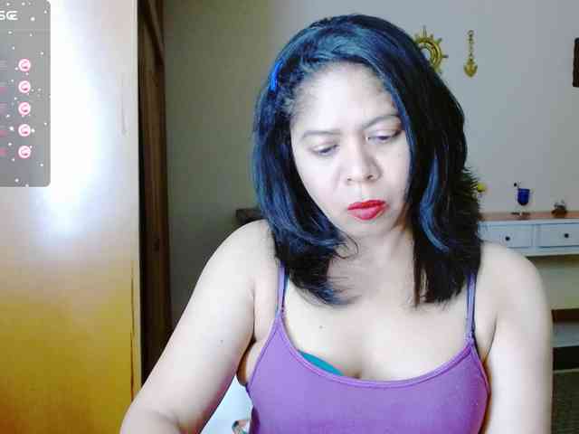 Rosita1900 webcam