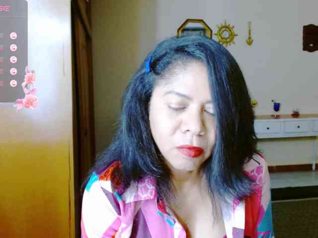 Rosita1900 webcam