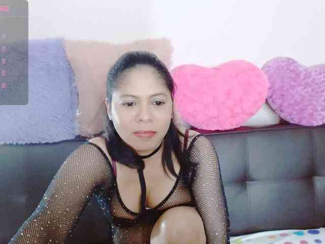 Rosita1900 webcam