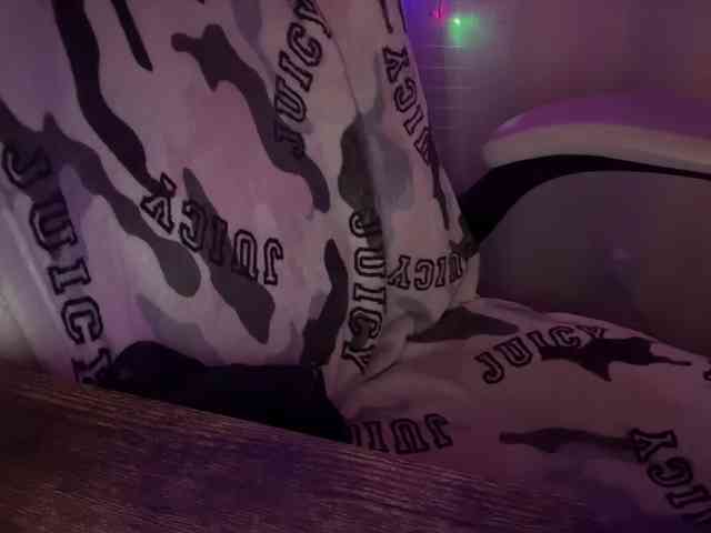 AmericnBarbie webcam