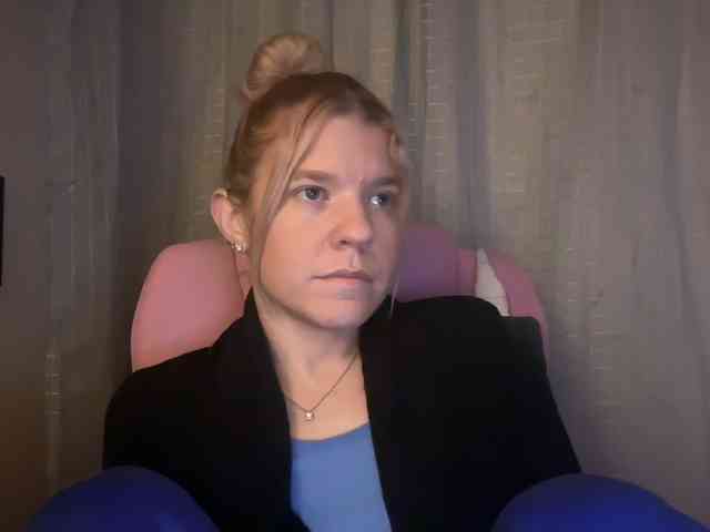 AmericnBarbie webcam