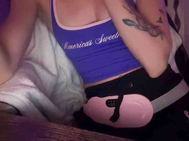 AmericnBarbie webcam