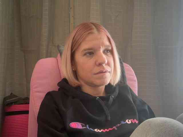 AmericnBarbie webcam