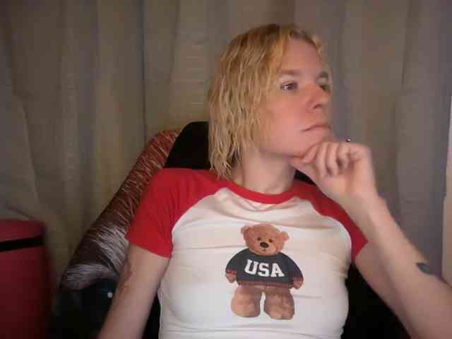 AmericnBarbie webcam