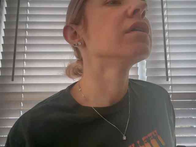 AmericnBarbie webcam