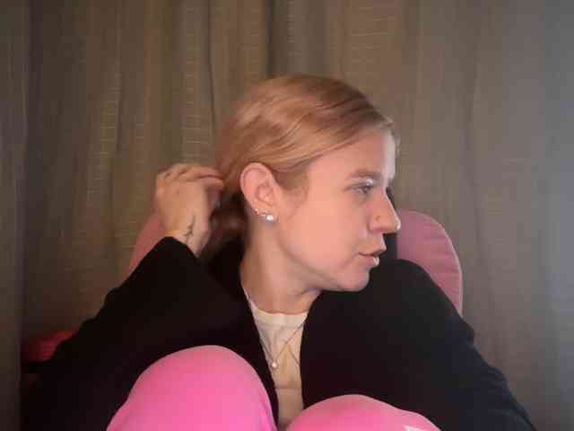 AmericnBarbie webcam