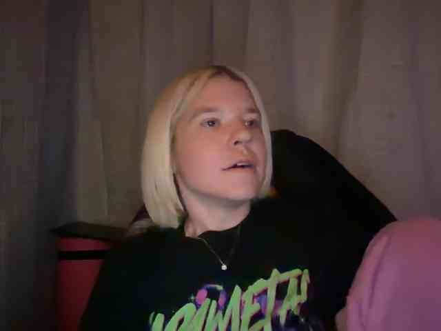 AmericnBarbie webcam