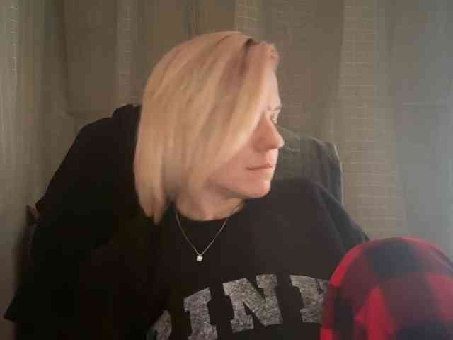 AmericnBarbie webcam