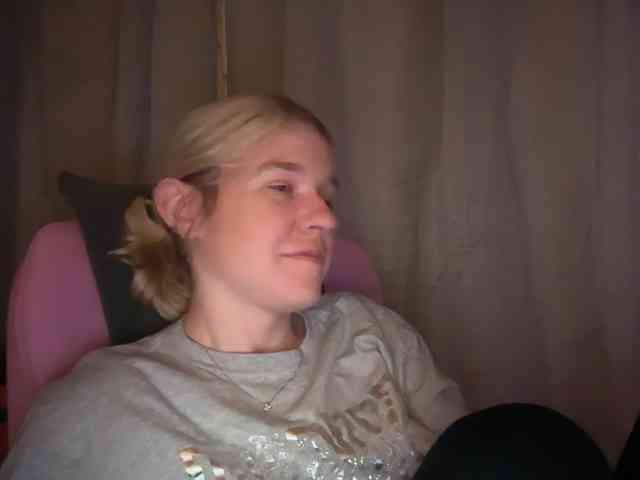 AmericnBarbie webcam