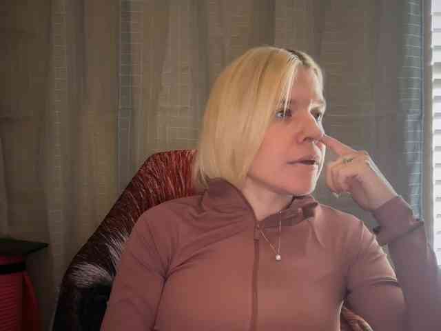 AmericnBarbie webcam