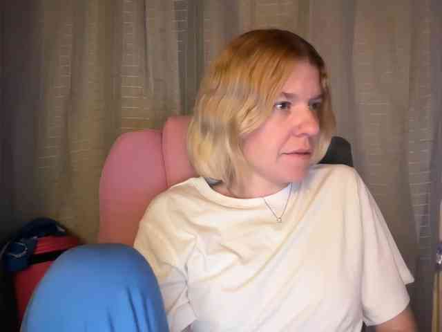 AmericnBarbie webcam