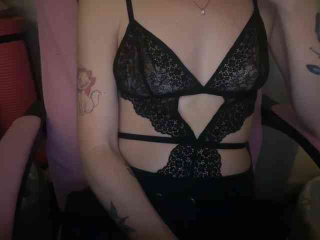 AmericnBarbie webcam