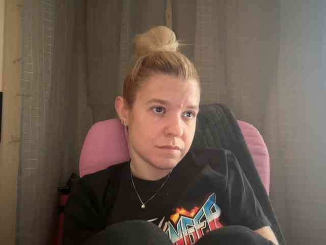 AmericnBarbie webcam