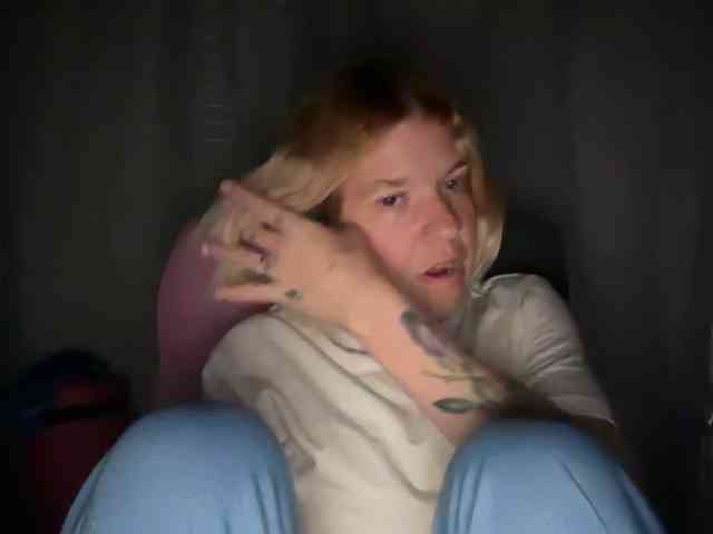 AmericnBarbie webcam