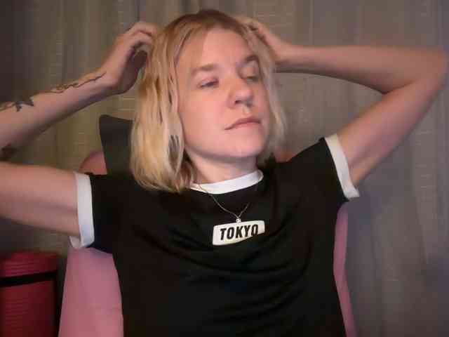 AmericnBarbie webcam