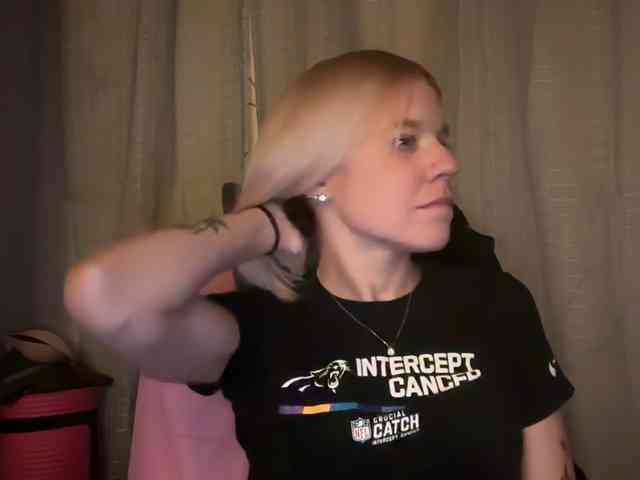 AmericnBarbie webcam