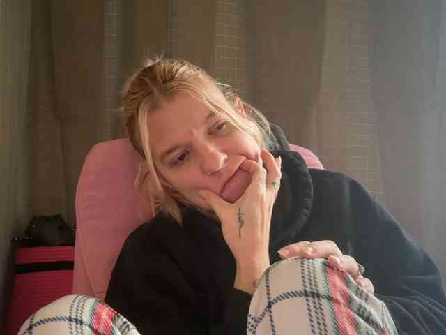 AmericnBarbie webcam