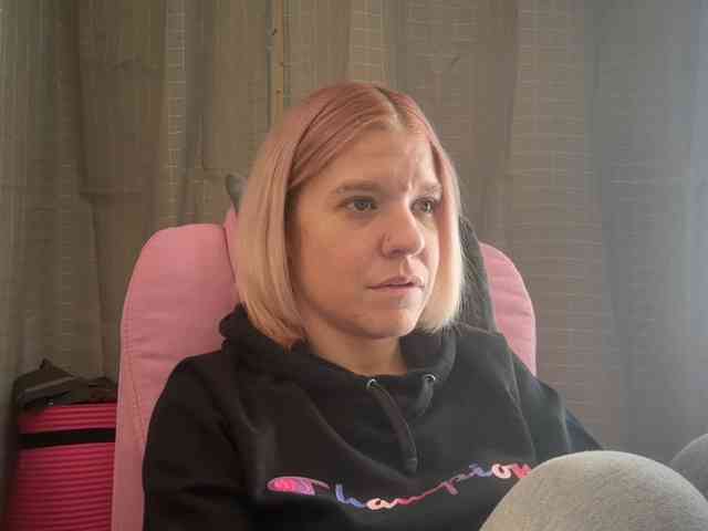 AmericnBarbie webcam