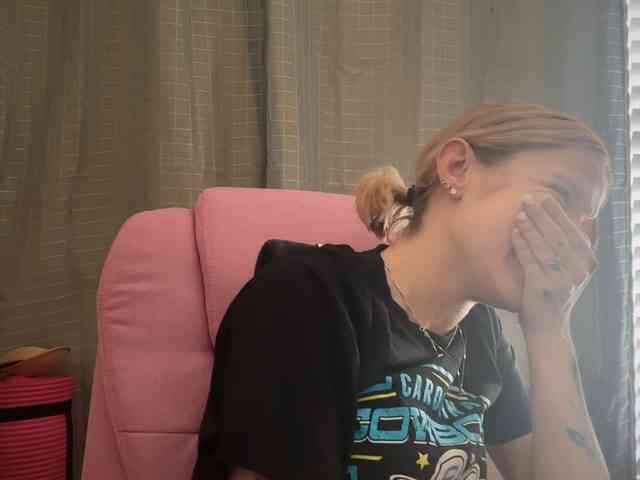 AmericnBarbie webcam