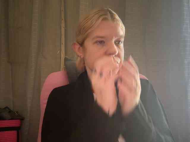 AmericnBarbie webcam