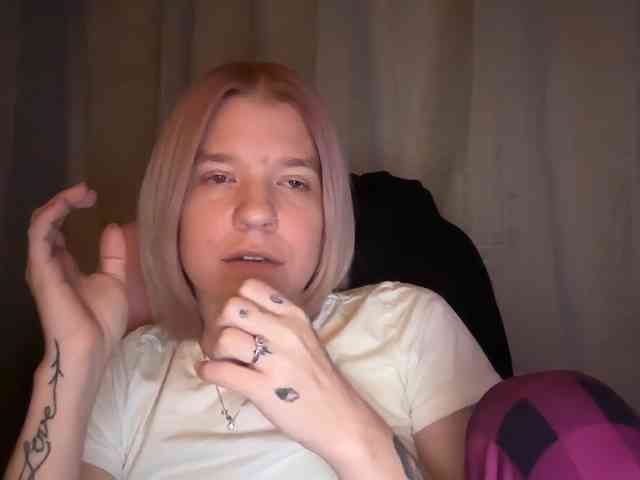 AmericnBarbie webcam