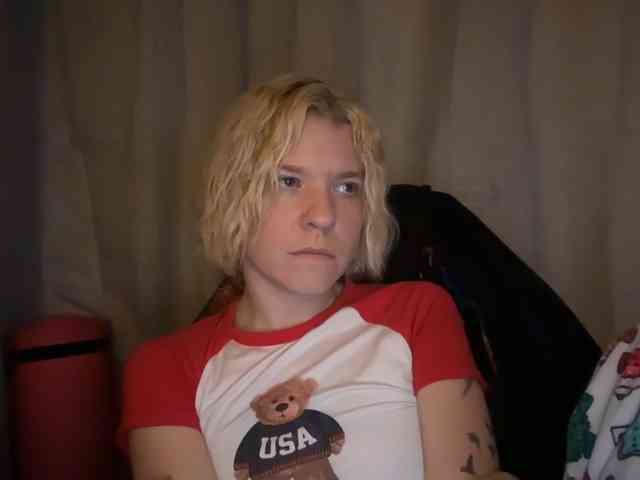 AmericnBarbie webcam