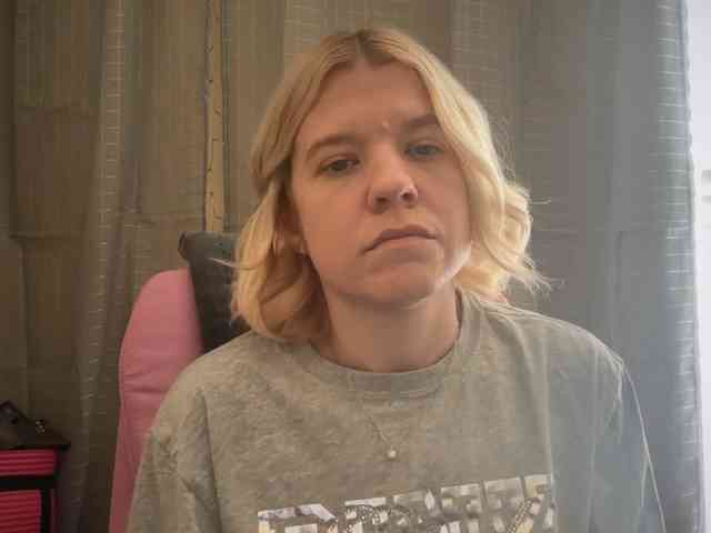 AmericnBarbie webcam