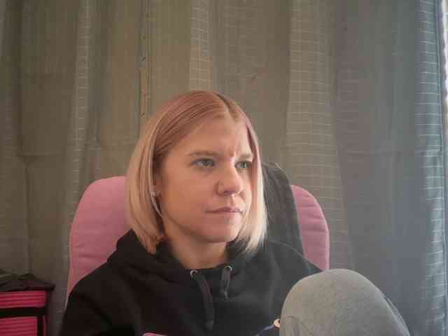 AmericnBarbie webcam