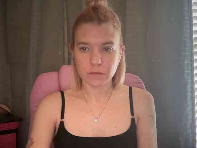 AmericnBarbie webcam