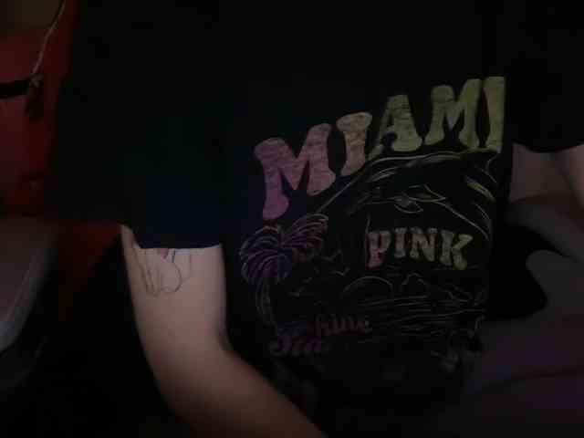 AmericnBarbie webcam