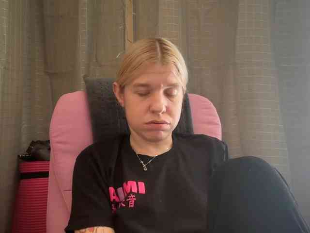 AmericnBarbie webcam