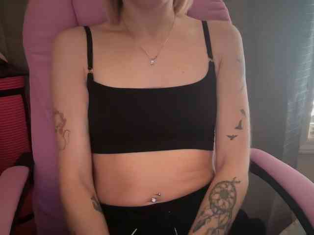 AmericnBarbie webcam