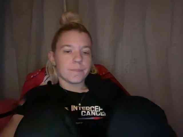 AmericnBarbie webcam