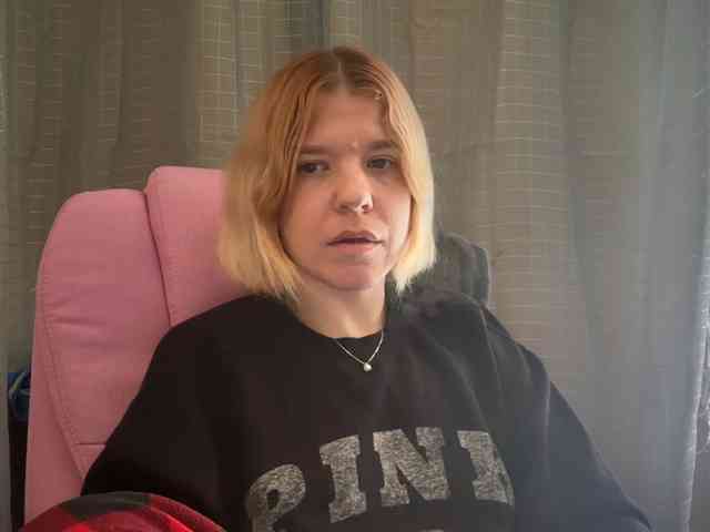 AmericnBarbie webcam