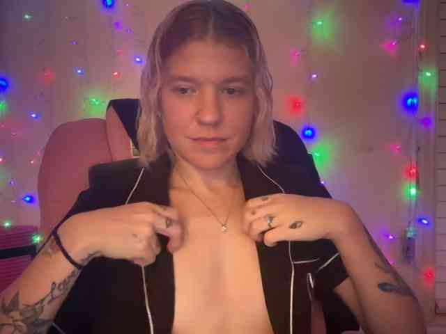 AmericnBarbie webcam